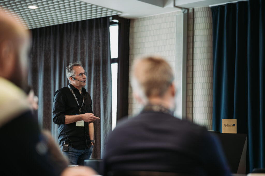Top Analytica's 5th Microscopy & Microanalysis Workshop 2025, Sven Kayser, IONTOF